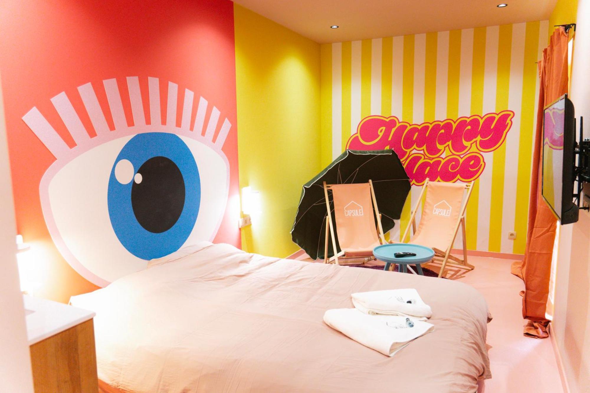 Capsule Girl Power Spa - Balneo - Sauna - Karaoke - Billard - 2 Chambres シャルルロワ エクステリア 写真