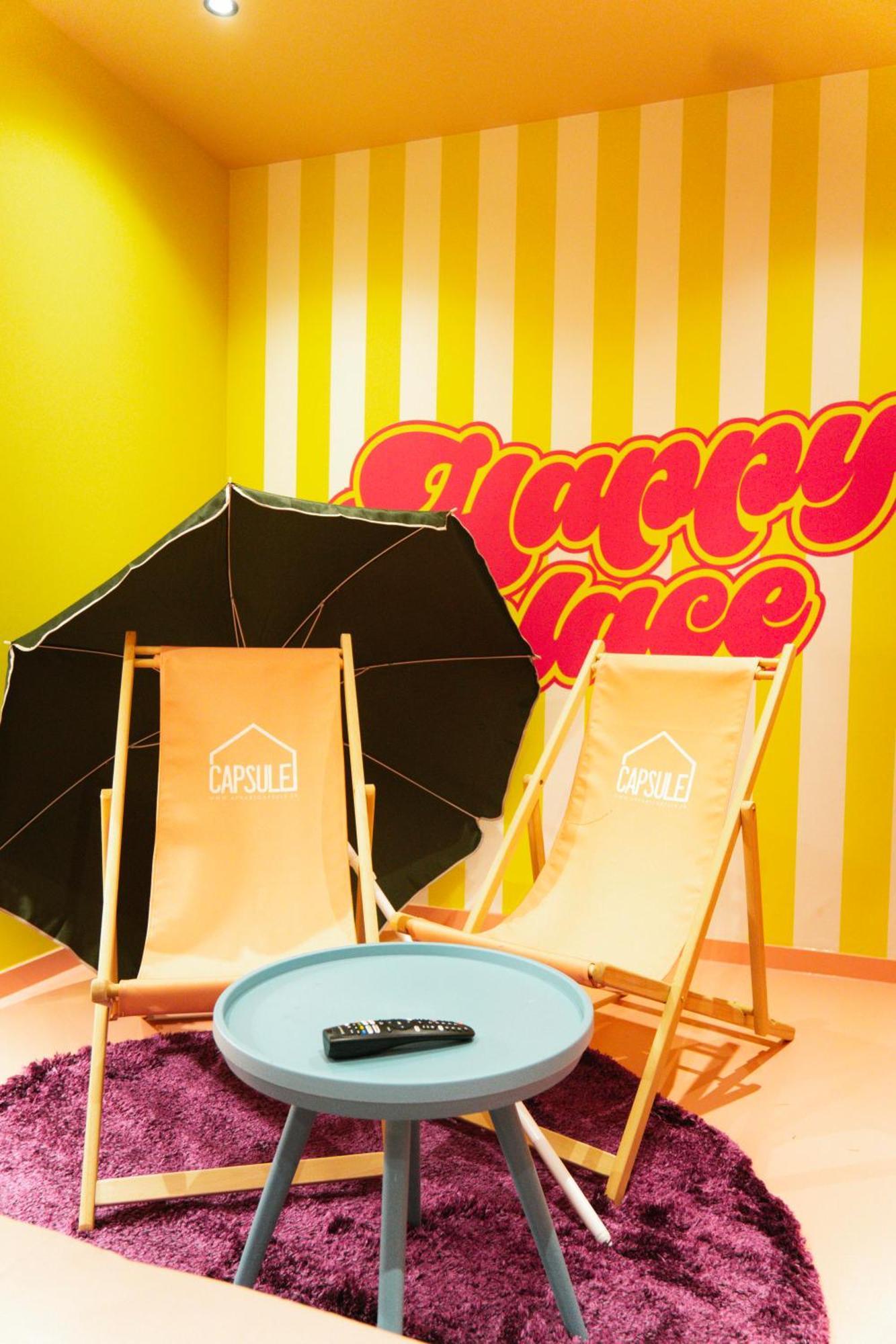 Capsule Girl Power Spa - Balneo - Sauna - Karaoke - Billard - 2 Chambres シャルルロワ エクステリア 写真